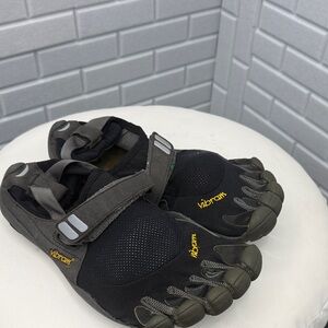 Mens Vibram FiveFingers TrekSport